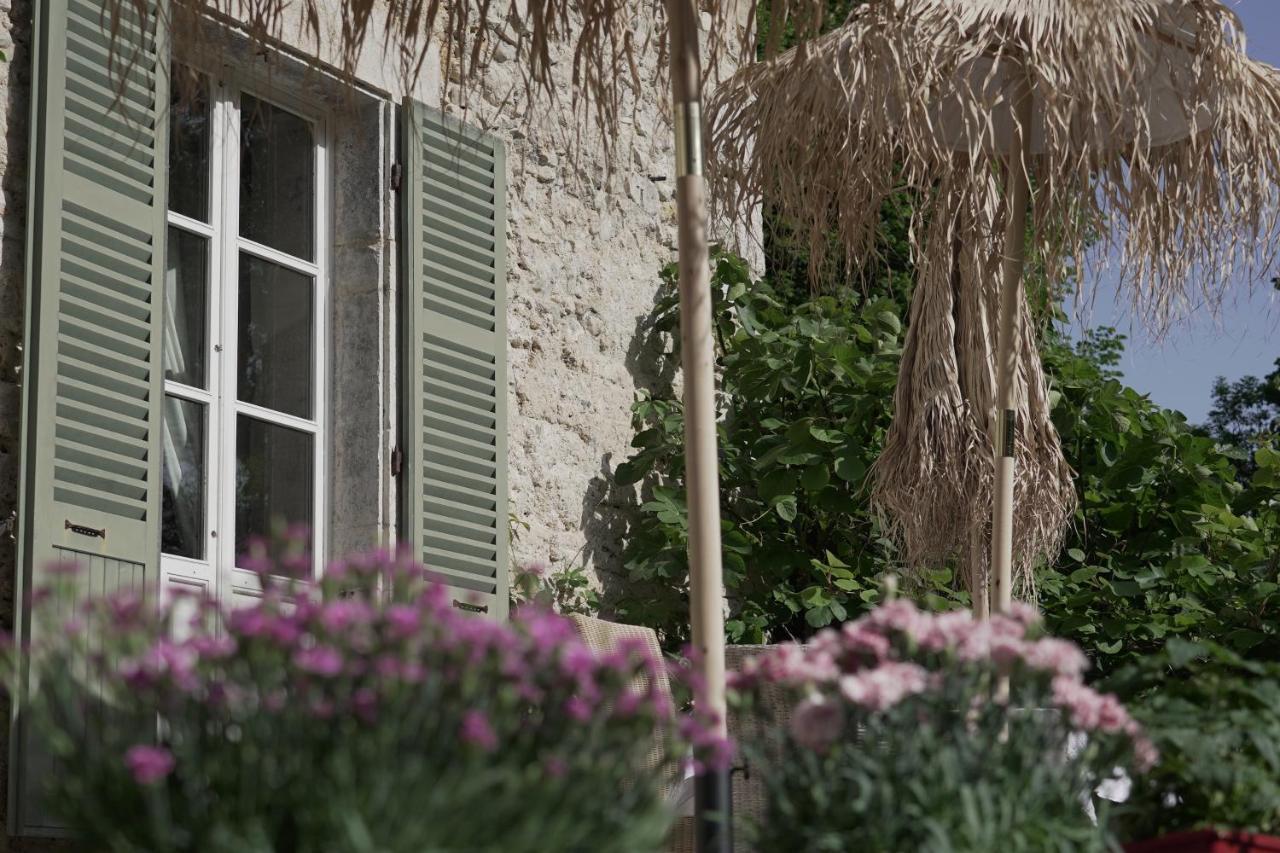 Domaine Du Tres-Haut - Chateau De Montanges Exterior foto